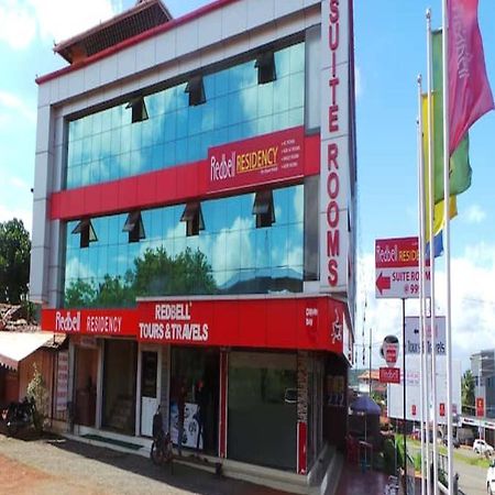 Redbell Suites Residency Kondotty Ngoại thất bức ảnh